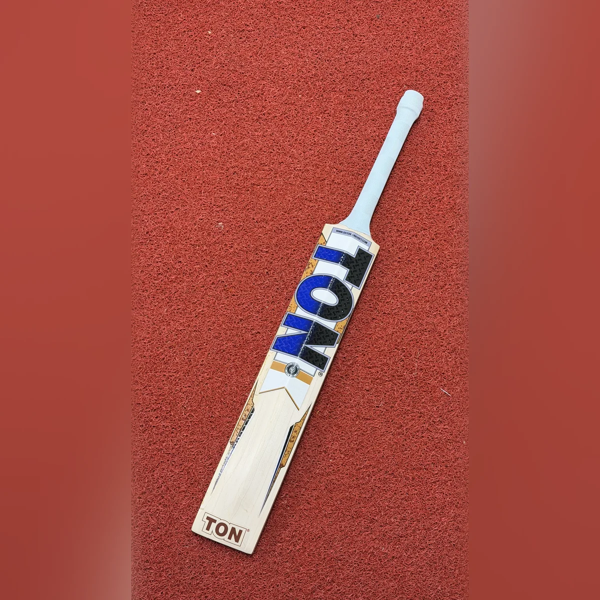 Kids English Willow Bat - Harrow Size - TON