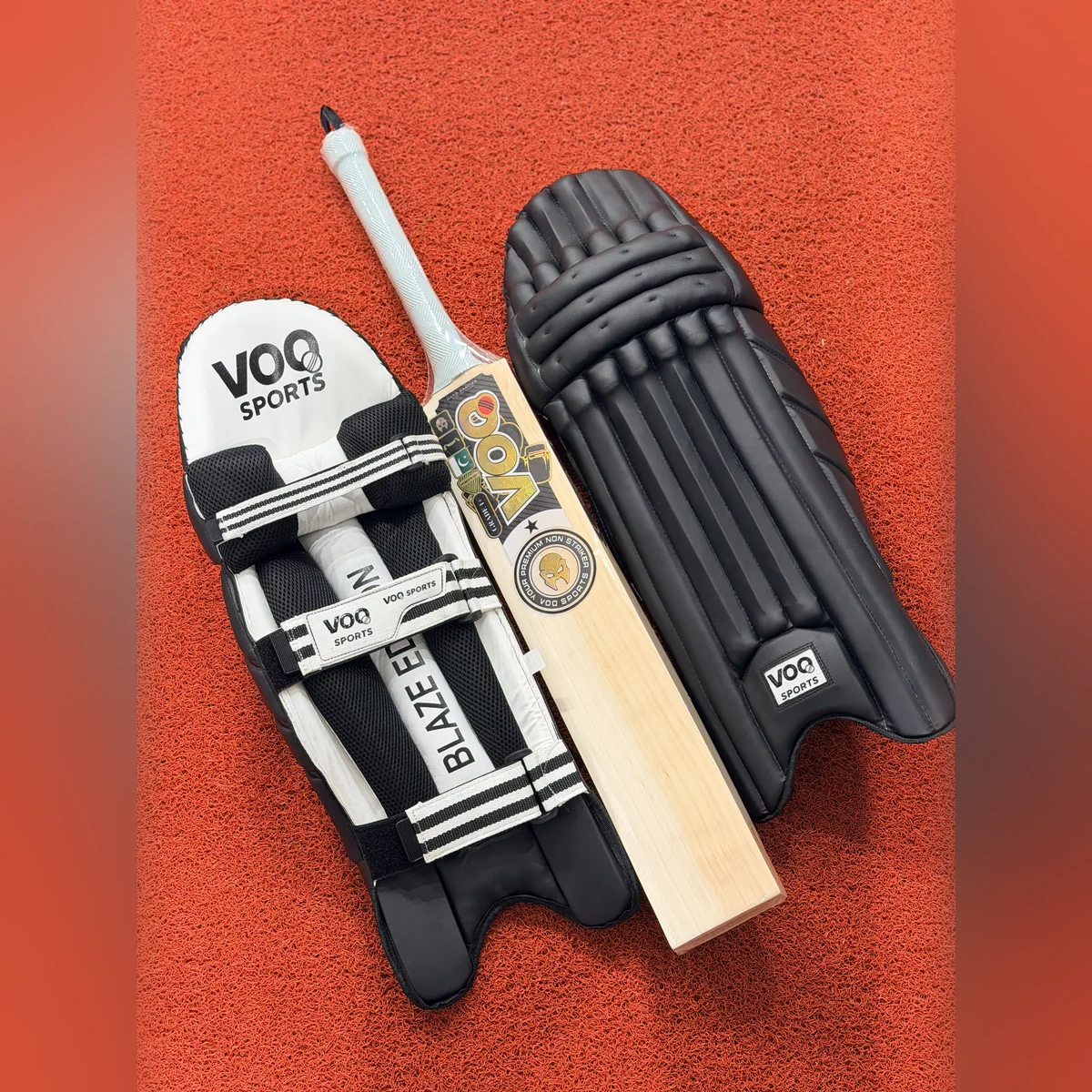 VOO Blaze Edition - Batting Pads - Black Leg Guards